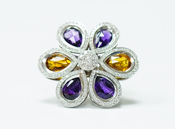 Elegant Gold & Diamond Earrings View 2